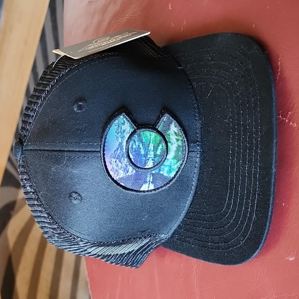❣️HP❣️NWT Colorado Limited: Black Maroon Bells "C" Flat-billed Trucker-hat